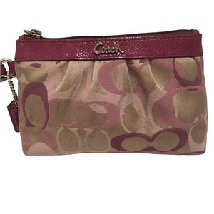 Coach signature wristlet sateen multicolor.